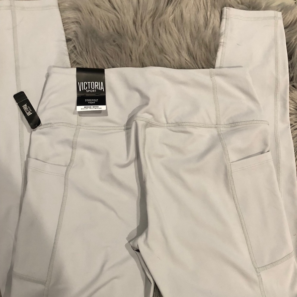 Knockout by VS Leggings NEW !!